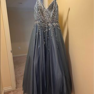 blue dress